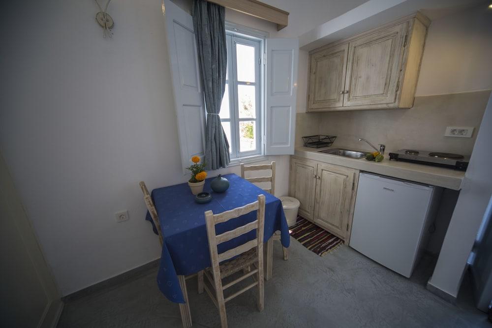Anemomilos Apartments 이아 외부 사진